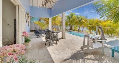 Ocean Breeze Villa with private pool