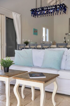 Exclusive Villa | Living area - Ocean Breeze Villa with private pool (Kralendijk)