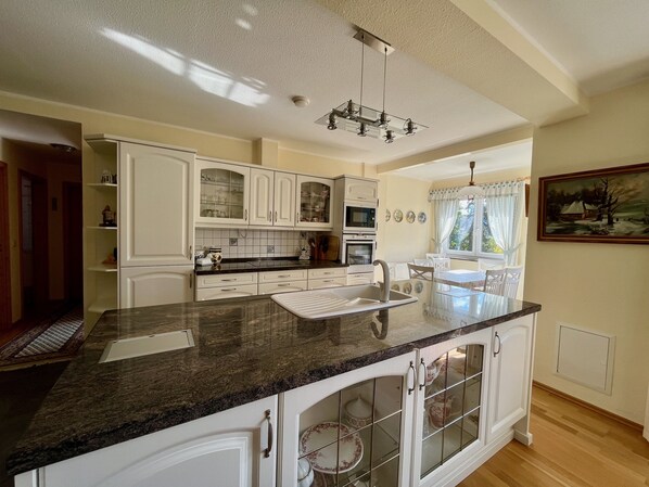 Superior Apartment, 3 Bedrooms, Kitchen, Mountain View | Private kitchen | Full-size fridge, microwave, oven, stovetop - Landhaus-Chalet-Keilberger Blick (Oberwiesenthal)