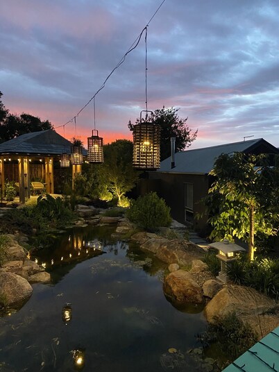 Come for the delicious 2.6 tonne outdoor bath. Stay for everything else!