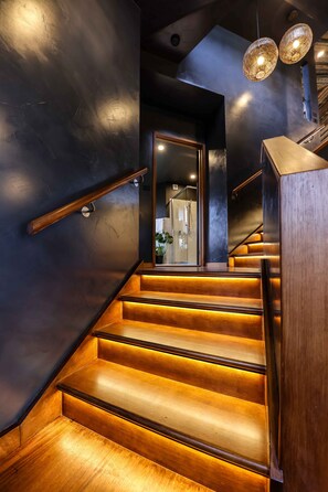 Interior - Unique luxury + salvage + African theming = Heaven (Hepburn Springs)