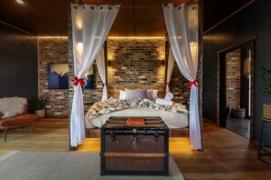 1 chambre, fer et planche à repasser