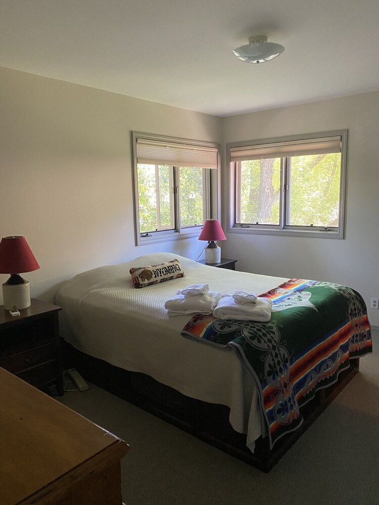 Clean 3 Bed, 2 Bath townhouse in Jackson, WY Jackson Vrbo