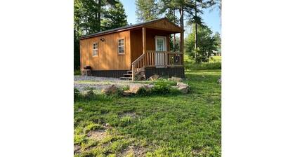 Studio Cabin – Pet-Friendly Retreat Near Lake Greeson & Kirby Landing Marina
