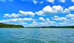 Beach - Studio Cabin – Pet-Friendly Retreat Near Lake Greeson & Kirby Landing Marina (Kirby)
