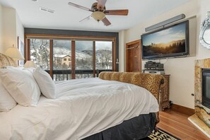 2 Schlafzimmer, Schreibtisch, Bügeleisen/Bügelbrett, kostenloses WLAN