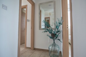 Villa, 3 Bedrooms, Private Pool, Garden View | Interior