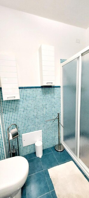 Apartment, 2 Schlafzimmer | Badezimmer