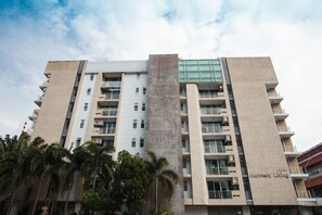 Apartment, 3 Bedrooms, Accessible, Balcony | Exterior - 2D - 3 Bedroom Downtown Apartment With Shared Pool (Bangkok)