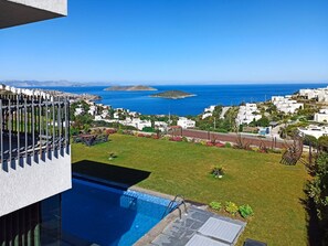 3 Bedroom Villa With Great View Close to Yalikavak Marina (Bodrum