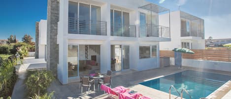 Villa, 3 chambres, piscine privée, vue sur le jardin | Piscine | Piscine extérieure