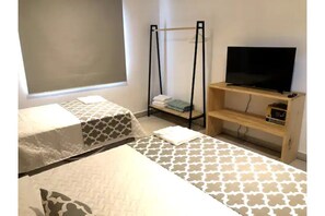 2 bedrooms, in-room safe, desk, free WiFi