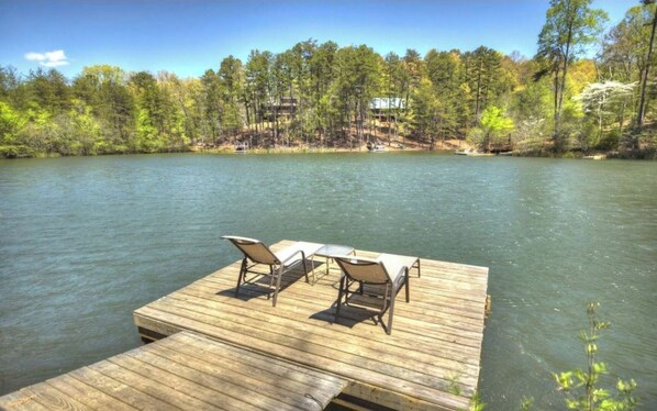 Property grounds - Relax & Play at Waterfront Mountain Cabin Retreat Private Lake~Fish~Canoe~Kayak (Morganton)