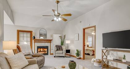 Beautiful Home with Amazing back patio. 3br / 2bth - sleeps 8.
