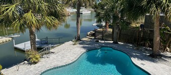 Direct Gulf Access Home w/ Floating Dock and Pool