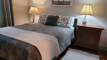 Desk, iron/ironing board, free WiFi, bed sheets