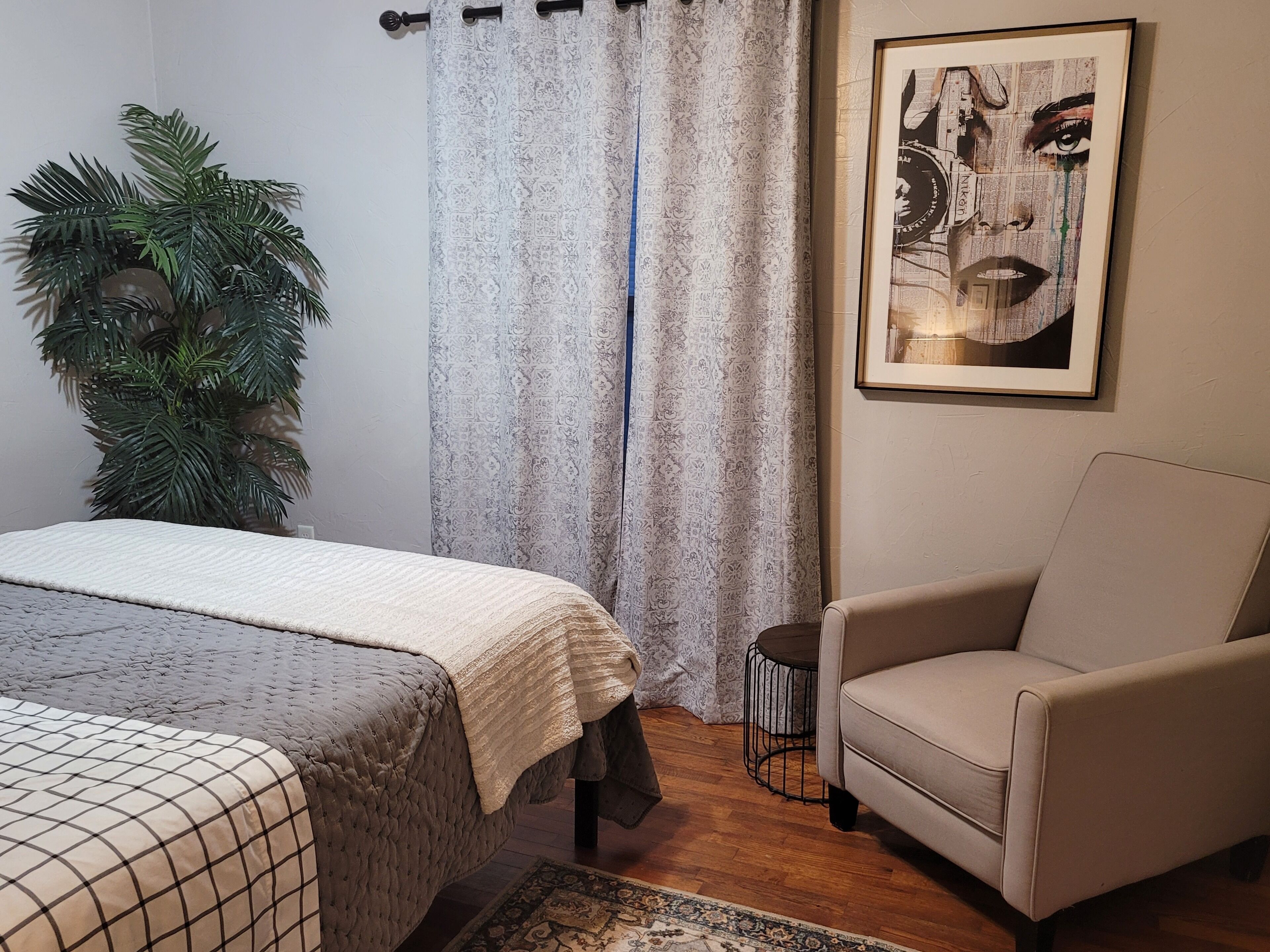 2 bedrooms, desk, iron/ironing board, free WiFi