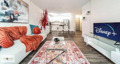 DT River Valley Condo | King Bed | Wifi |