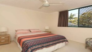 2 bedrooms, bed sheets