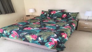 2 bedrooms, iron/ironing board, free WiFi - Burleigh Terraces 34, In the Heart of Burleigh (Gold Coast)