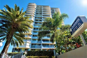 Experience the tropical setting of this modern hotel, offering 2 and 3-bedroom apartments with a heated pool, spa, and sauna facilities.