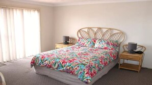 3 間睡房、熨斗/熨衫板、床單