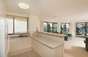 Interior - Mahana Burleigh - Unit 5 (Gold Coast)