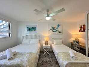 2 slaapkamers, een strijkplank/strijkijzer, gratis wifi, beddengoed