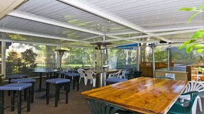 Dining - Paradise Grove 305 Resort pools lush gardens (Burleigh Heads)