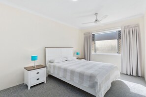 2 bedrooms, iron/ironing board
