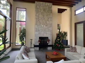 House, 4 Bedrooms, Smoking | Interior
