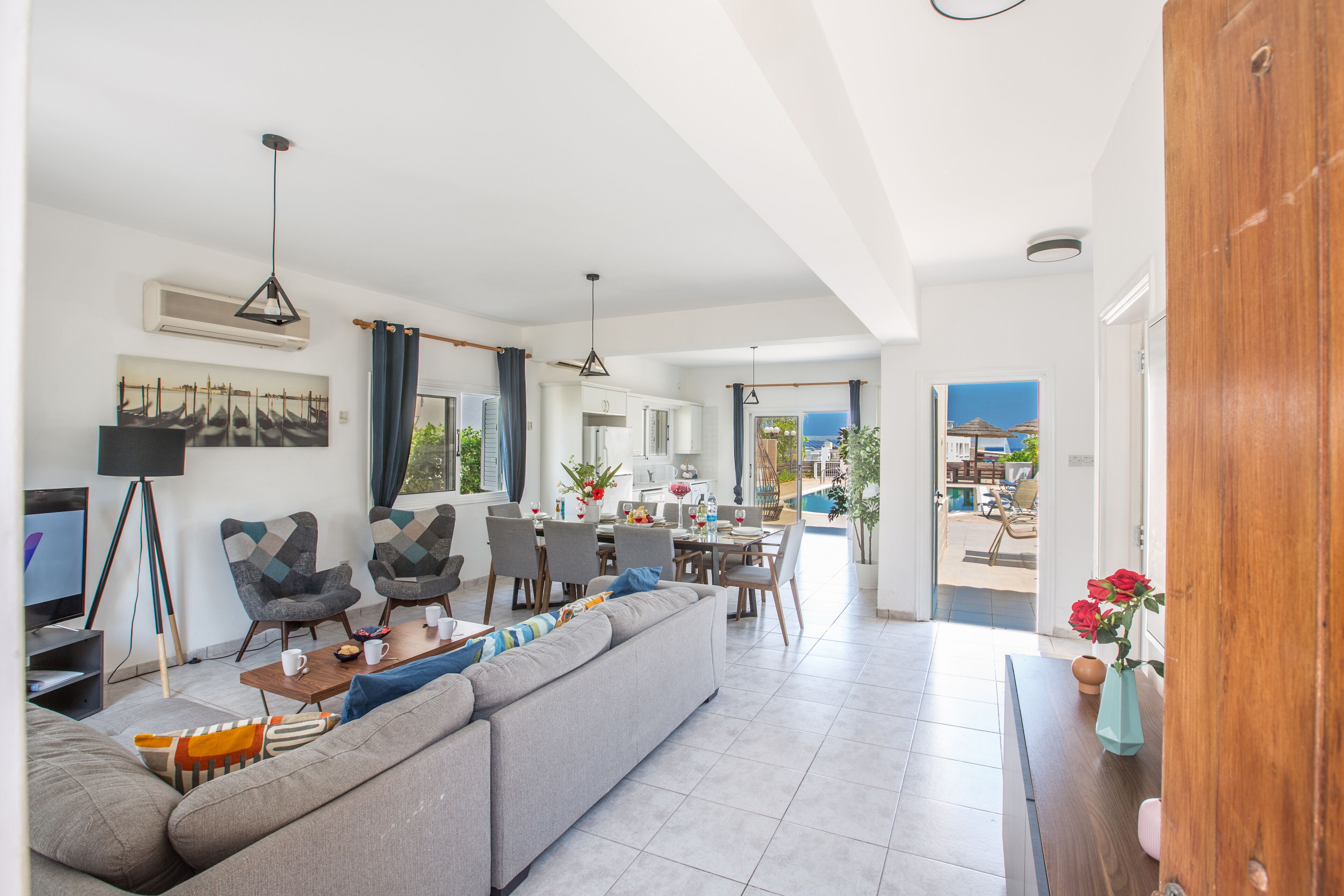 Villa, 4 Bedrooms, Private Pool, Garden View | Interior