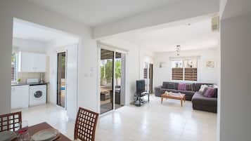 Vila, 3 quartos, piscina particular, vista para o jardim | Parte interna