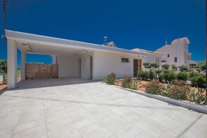 Villa, 3 Bedrooms, Private Pool, Garden View | Exterior