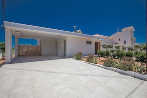 Villa, 3 Bedrooms, Private Pool, Garden View | Exterior