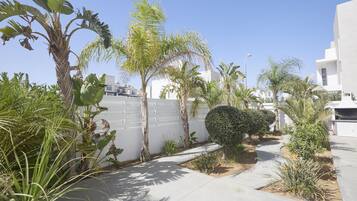 Villa, 3 Bedrooms, Private Pool, Garden View | Property grounds