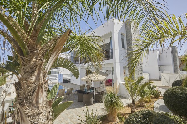 Villa, 3 Bedrooms, Private Pool, Garden View | Exterior