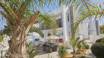 Villa, 3 Bedrooms, Private Pool, Garden View | Exterior