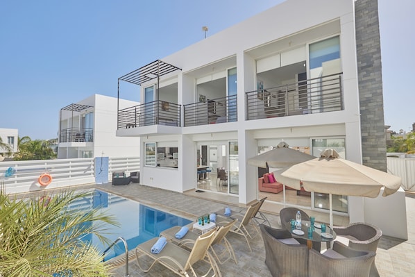 Villa, 3 Bedrooms, Private Pool, Garden View | Pool