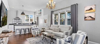 Charming Historical Home - Walk to Restaurants