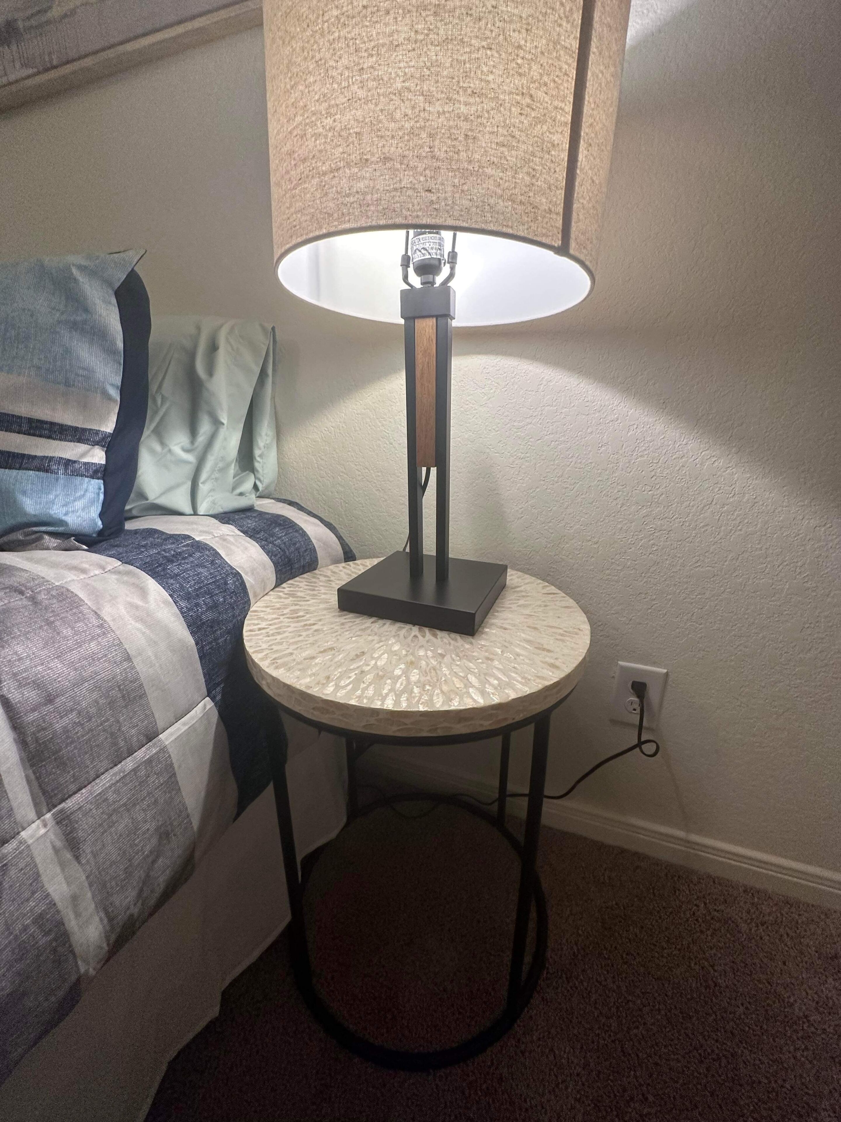 4 quartos, Wi-Fi de cortesia, roupa de cama