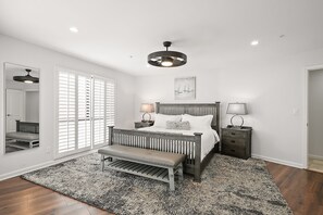 5 dormitorios, tabla de planchar con plancha, wifi gratis y ropa de cama