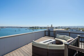 Terrace/patio - Large Waterfront | Private Roof Deck | Fireworks View (San Diego)