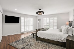 5 dormitorios, tabla de planchar con plancha, wifi gratis y ropa de cama