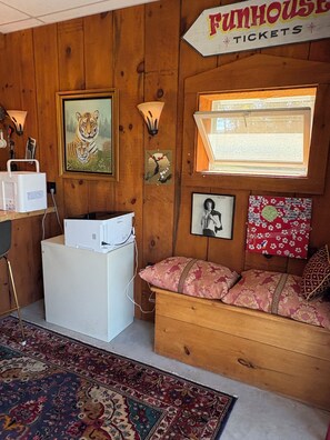 Interior - Callicoon Cabin - Freedom in Acres of Farmland (Callicoon)