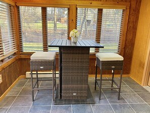 Dining - Perfect For Families and Large Groups (Highland Mills)