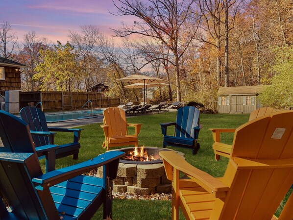 Property grounds - Perfect For Families and Large Groups (Highland Mills)