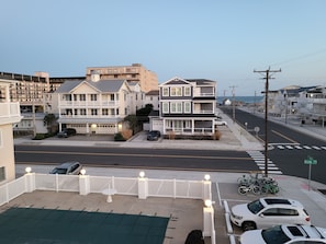 Exterior - NORTH WILDWOOD - 1 BR - 1 Block to BEACH - Heated POOL (Wildwood)