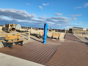 Children’s area - NORTH WILDWOOD - 1 BR - 1 Block to BEACH - Heated POOL (Wildwood)