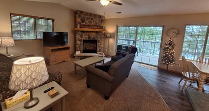 Black Bear Lodge 2 BR Condo on Little St. Germain Lake